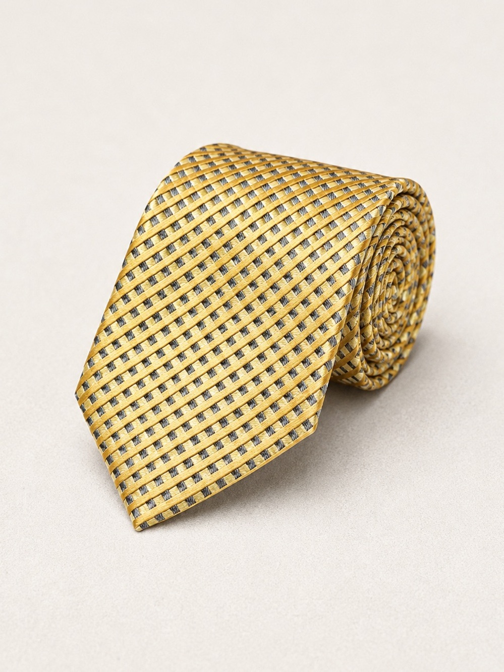 Ermenegildo Zegna Gold Textured Geometric Silk Tie Luxury Business Designer